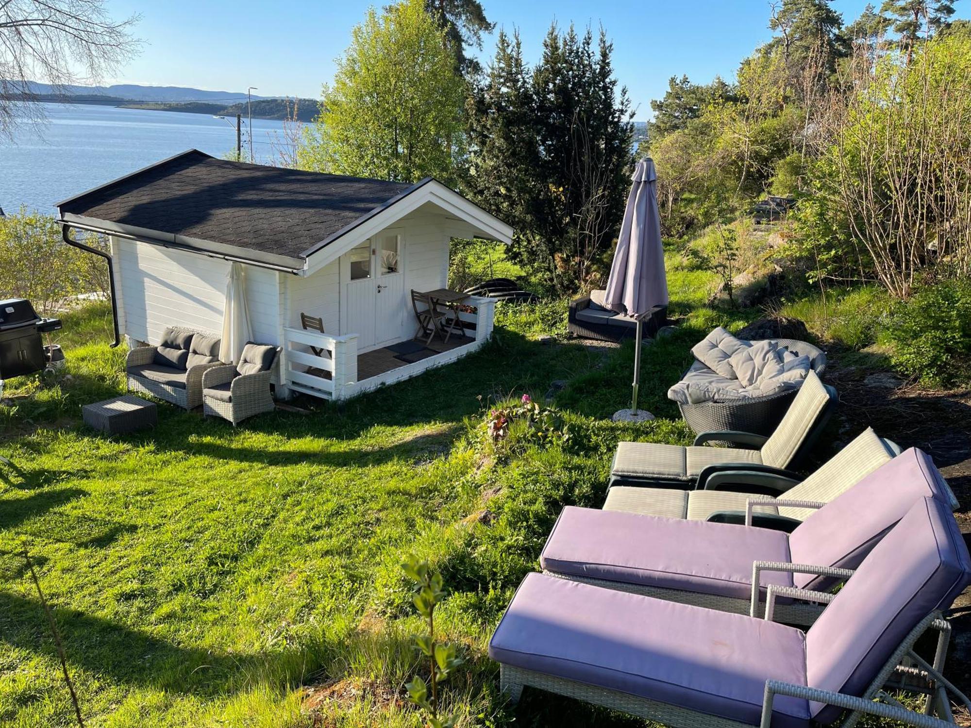 Nice Apartment With1 Bedroom Separate Living Room With A Sofa Bed And A Tiny Kitchen A Bathroom Located In Nordstrand Near By The Sea For 3 Guests With A Garden And Grill 5 Extra Guests With Extra Cost In The Cabin With Sea View Just Outside The Apar Oslo Exteriér fotografie