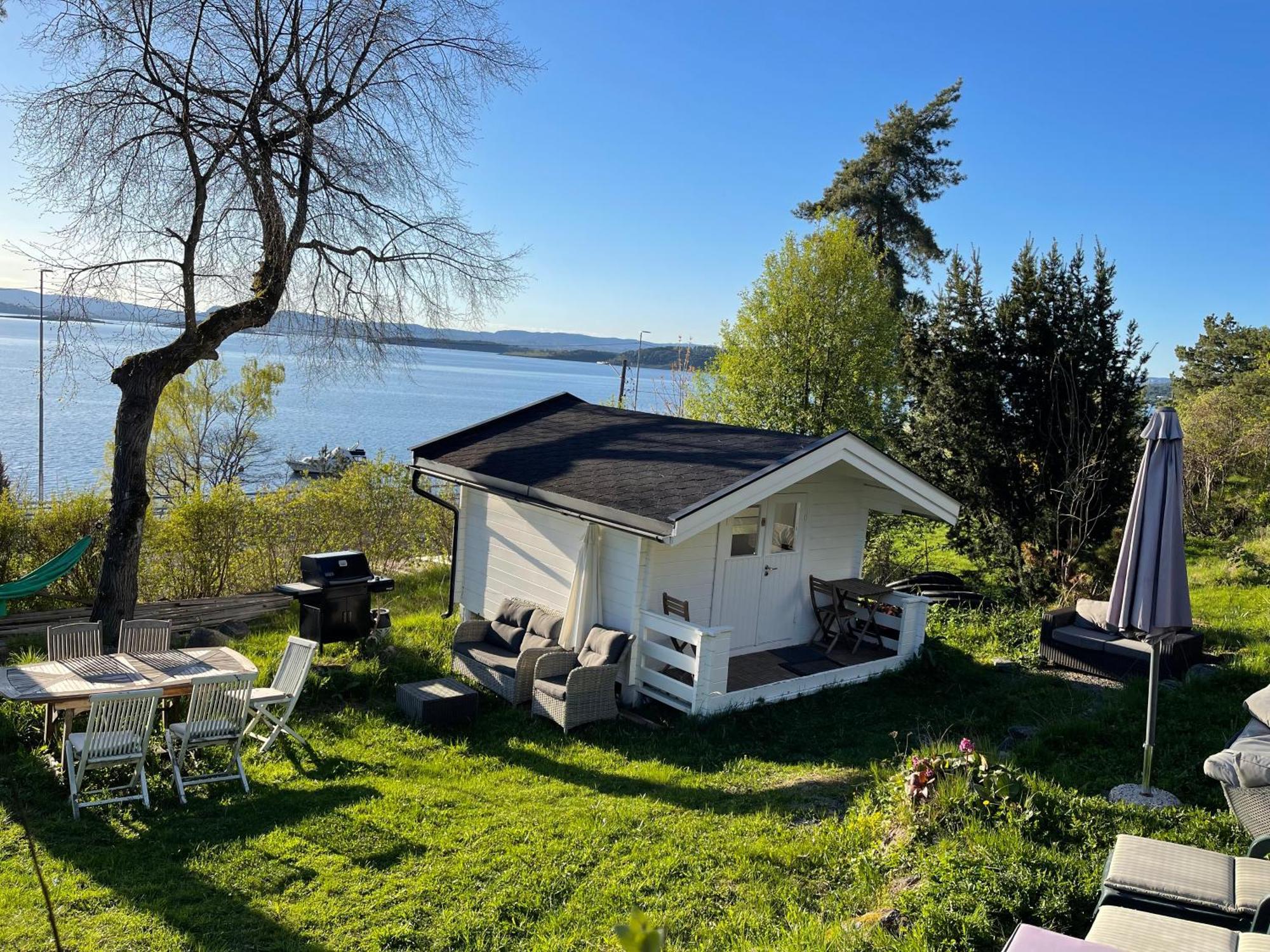 Nice Apartment With1 Bedroom Separate Living Room With A Sofa Bed And A Tiny Kitchen A Bathroom Located In Nordstrand Near By The Sea For 3 Guests With A Garden And Grill 5 Extra Guests With Extra Cost In The Cabin With Sea View Just Outside The Apar Oslo Exteriér fotografie